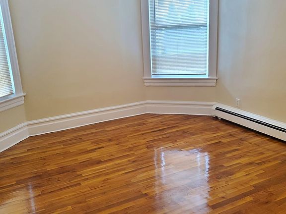 5th image of 141 S 1st Ave APT 1