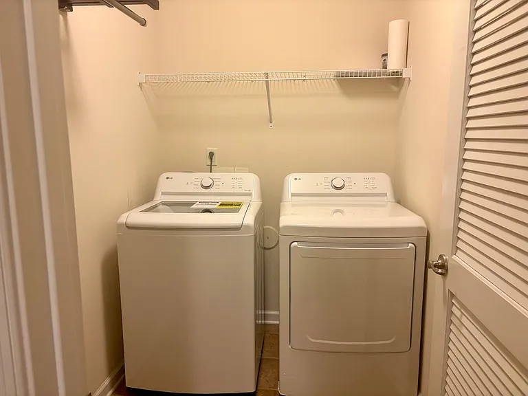 4413 Roundwood Ct — Photo 17