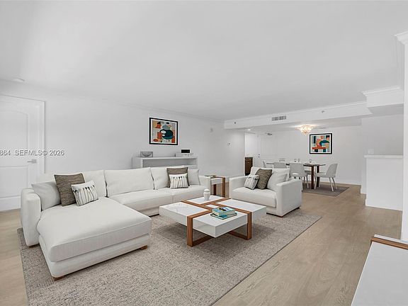 3rd image of 3200 Port Royale Dr N APT 205