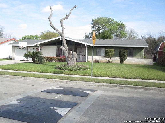 2nd image of 7459 Meadow Breeze Dr
