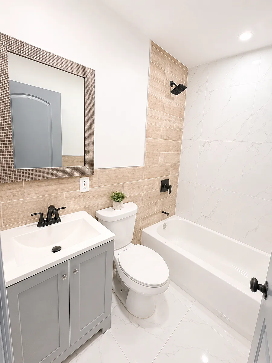 Building Photo - 655 S 11th St #2