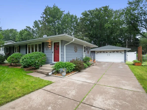 4672 Gettysburg Ave N, New Hope, MN 55428