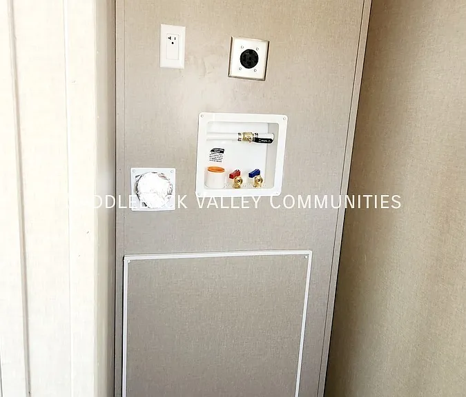 700 S Carmichael Ave #101 — Photo 6