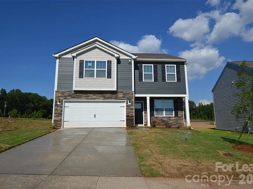 3209 Liberty Elm Ln