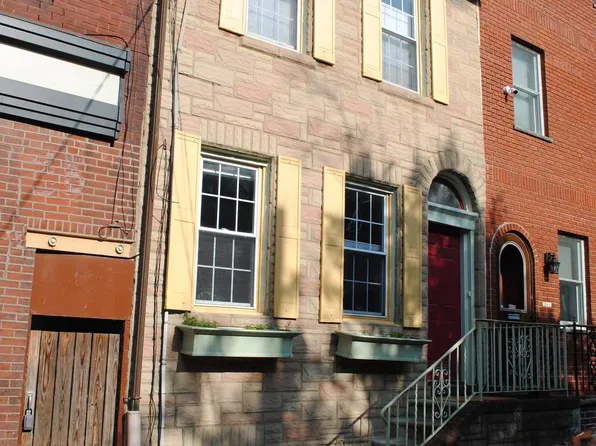 907 S 6th St, Philadelphia, PA 19147
