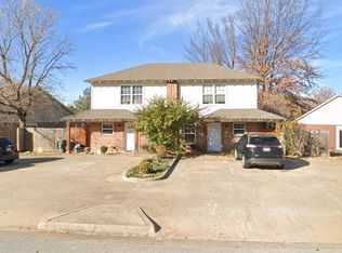 1521/1523 N Dawn Dr, Fayetteville, AR 72703