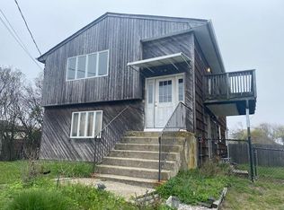 83 Grandview Dr, Shirley, NY 11967
