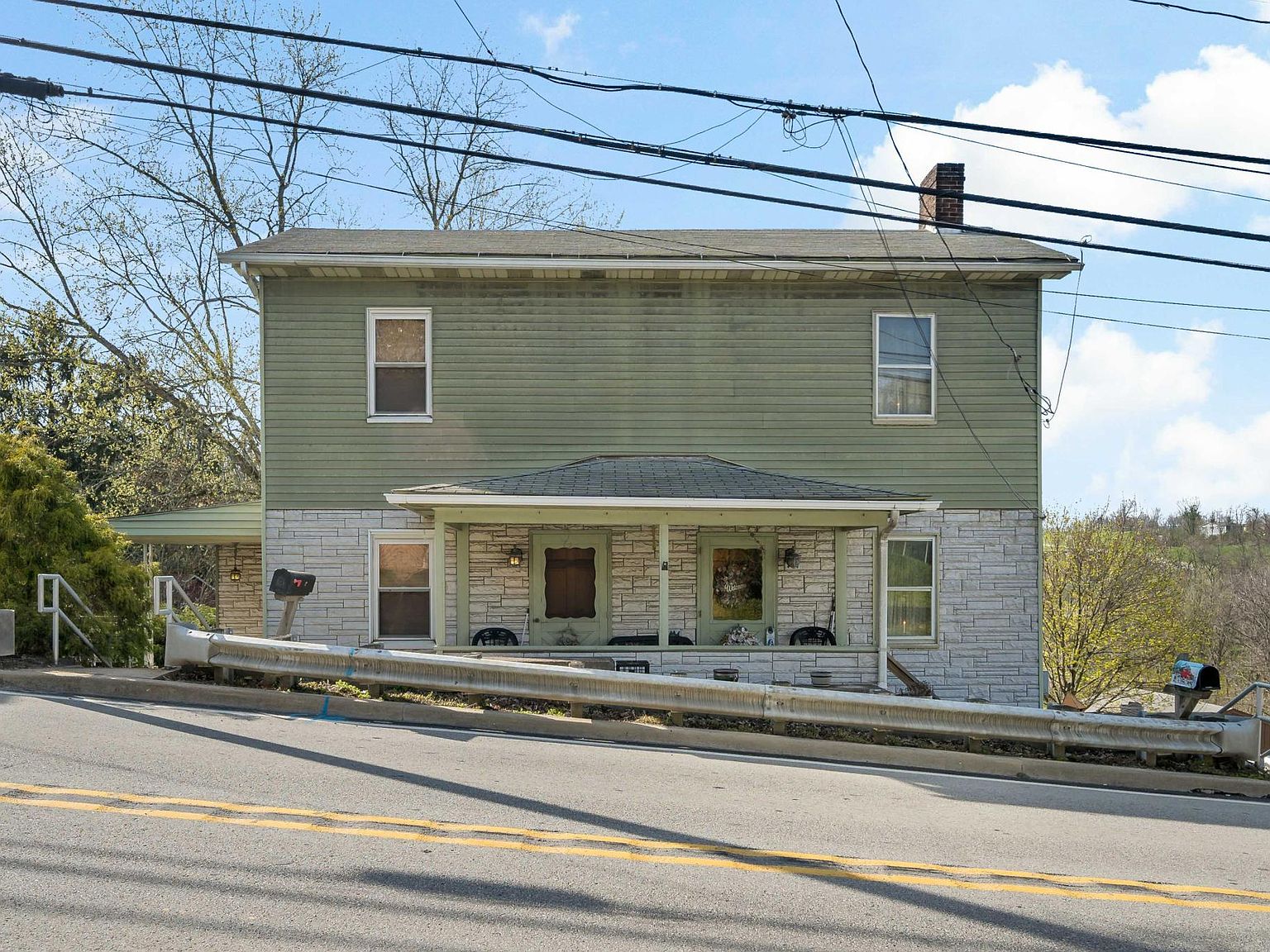 670 Main St, Irwin, PA 15642 Zillow