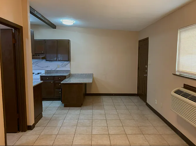 DS 226 Cherry Street - University Park Apartments — Photo 6