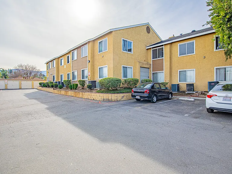 1217 D St #B204 — Photo 4