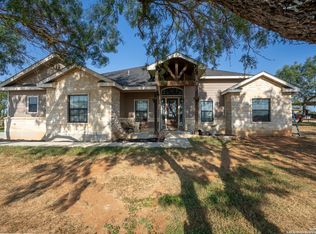 18140 Somerset Rd, Von Ormy, TX 78073