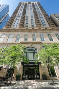 10 E Delaware Pl #10C, Chicago, IL, 60611
