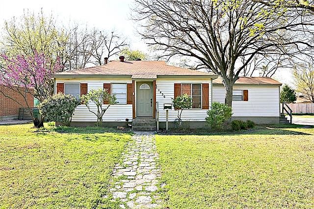 1st image of 1456 Maple Dr