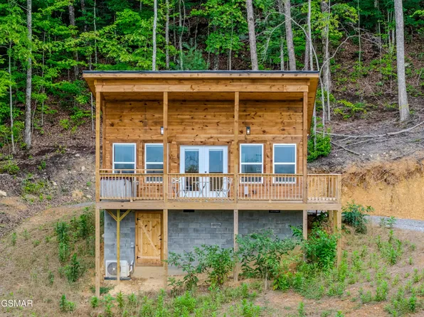 2122/2128 Bluff Mountain Rd, Sevierville, TN 37876