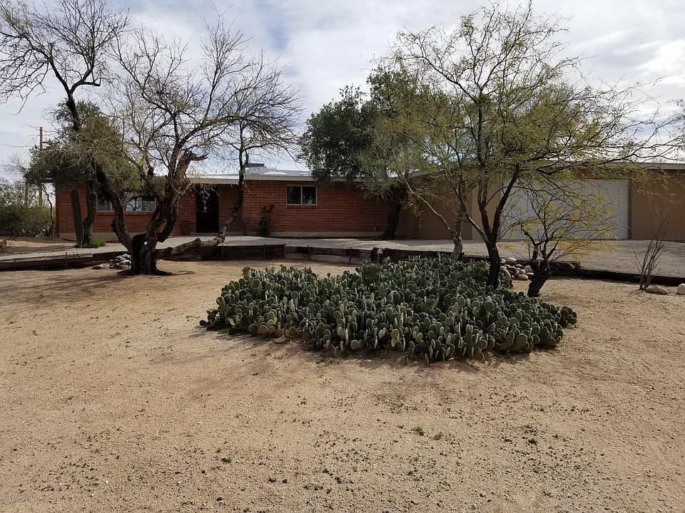 1st image of 1601 W Calle Del Media