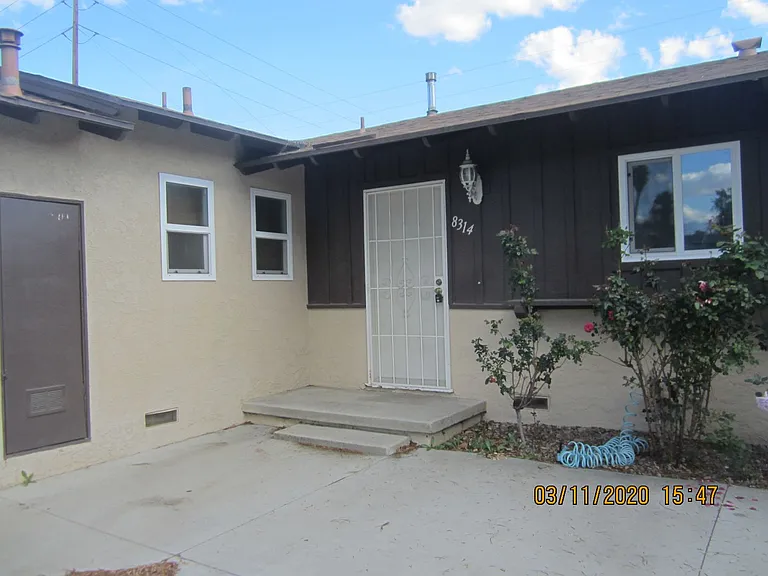 8314 Camelia Dr — Photo 3
