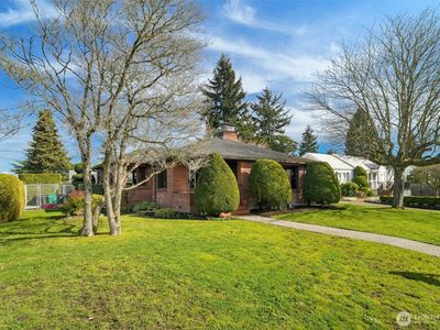 10604 39th Avenue SW, Seattle, WA, 98146