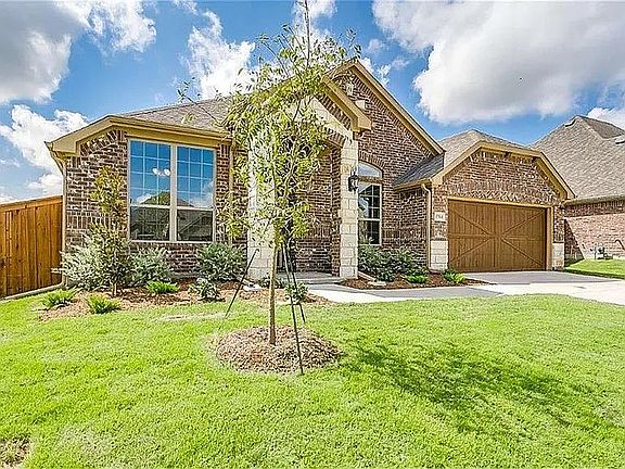 2nd image of 1784 Amalfi Dr