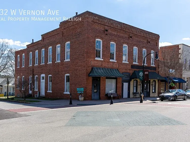 132 W Vernon Ave — Photo 43
