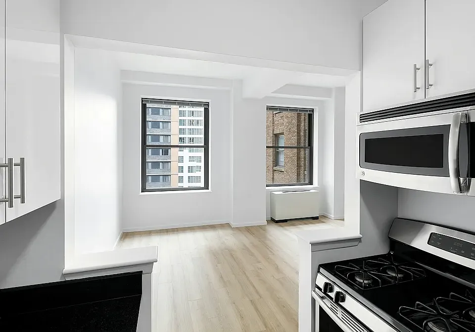 75 West St #16D