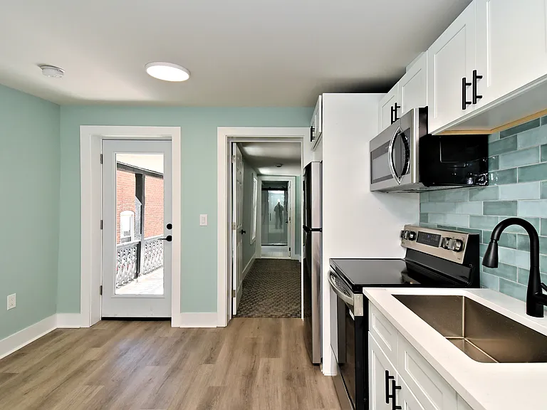 20 S Hanover St #2B — Photo 10