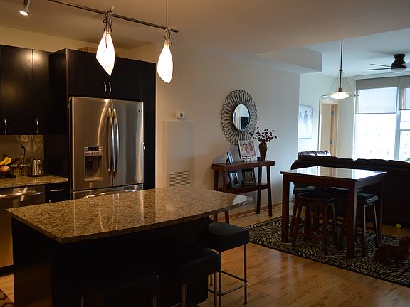 3rd image of 215 10th Ave S Unit 537