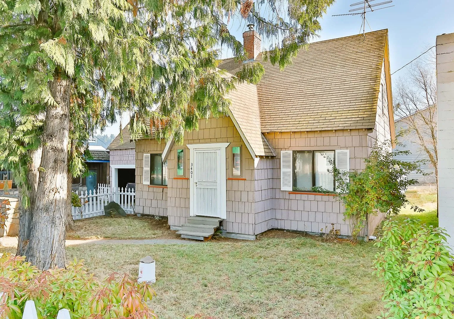 Application Pending - Two Bedroom Home in Downtown Odell — Photo 1