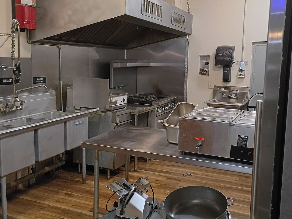 2nd image of 4002 Old York Rd