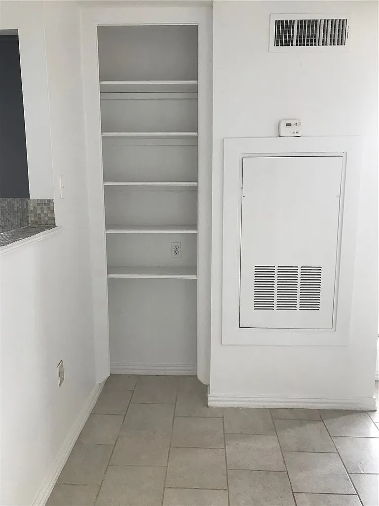 2 bed, 850 sqft, $1,199 — Photo 4