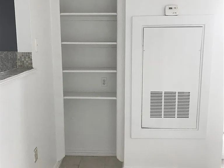 1524 Hawk Tree Dr — Photo 4