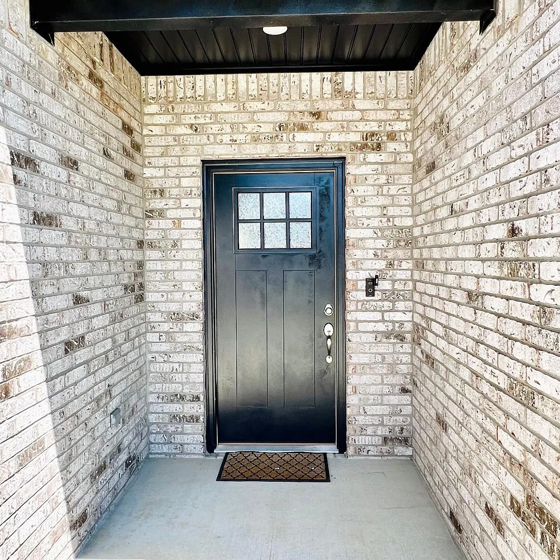 1320 Marjorie St — Photo 3