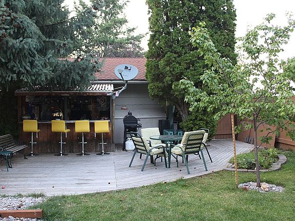 5th image of 819 Parkview Way