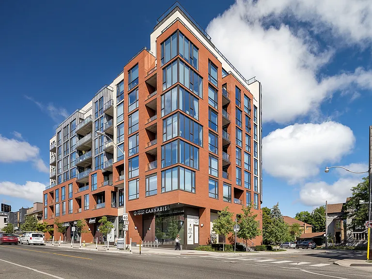 2118 Bloor St W #407 — Photo 11