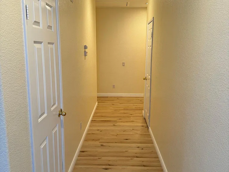 14975 Mount Wilson Ln — Photo 16
