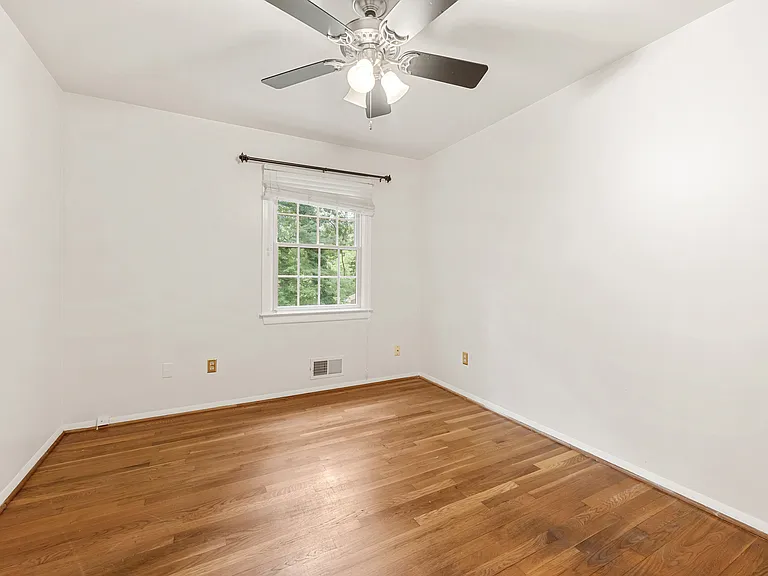6711 Doane Ave — Photo 18