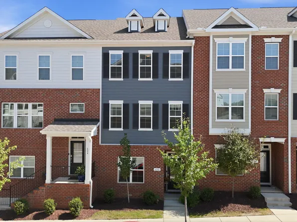 622 Gateway Crossing Ln, Wake Forest, NC 27587