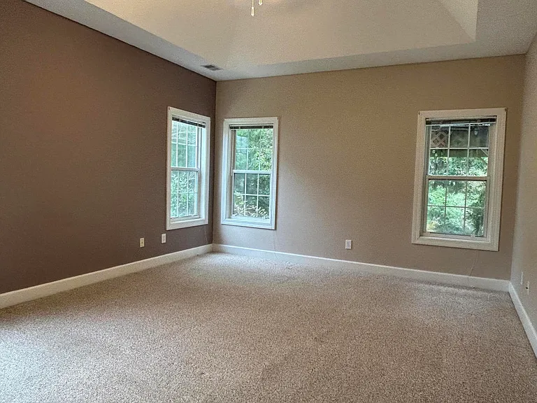 1721 Fox Ridge Ct — Photo 14