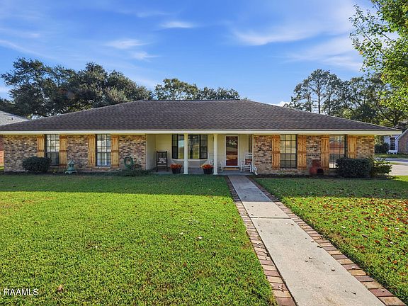 2nd image of 705 S Beau Pre Rd