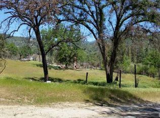 41533 Old Barn Way, Oakhurst, CA 93644