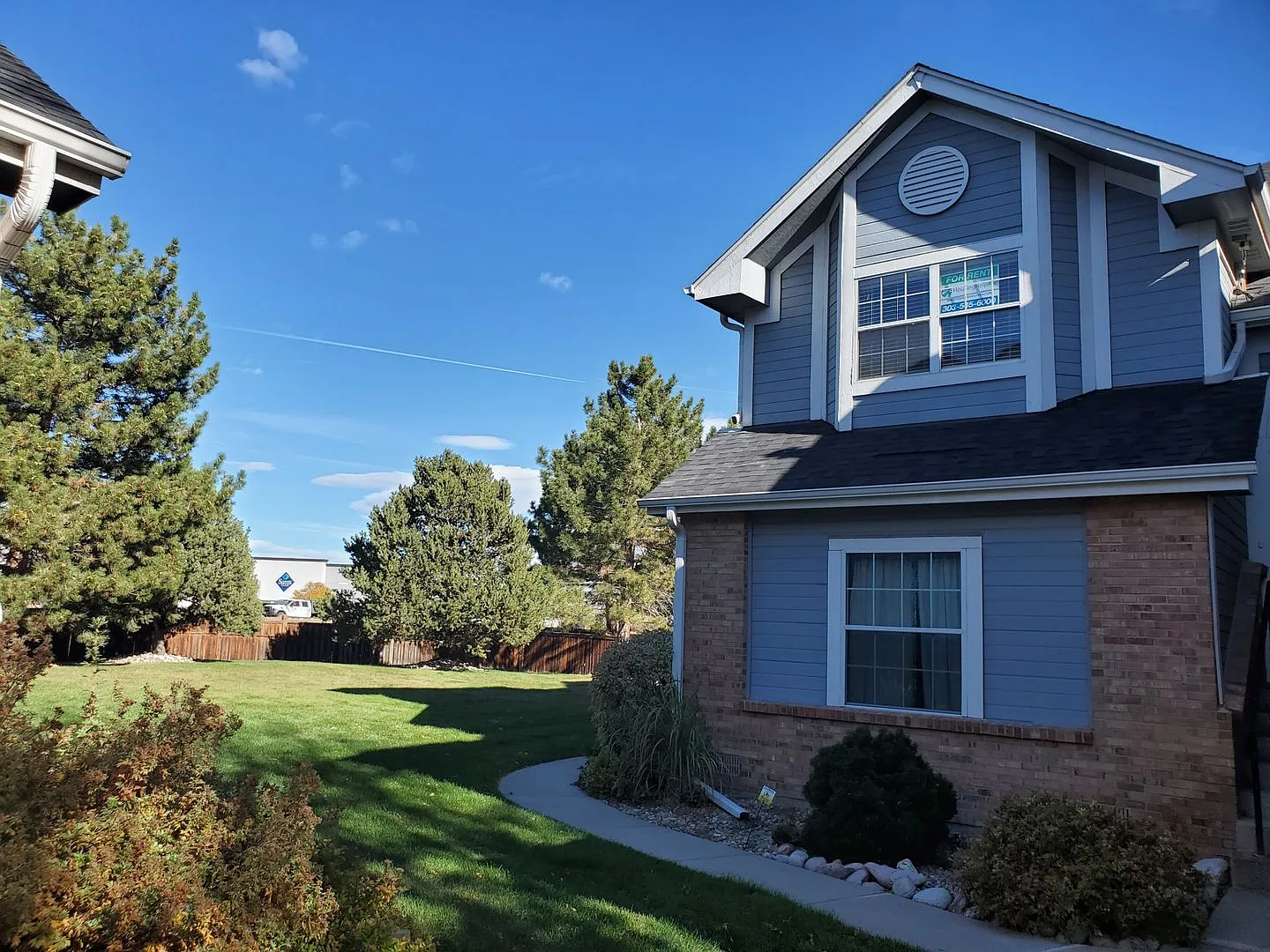 Sunny and Spacious 2 Bedroom, 2 bathroom Condo in Lakewood CO. — Photo 2
