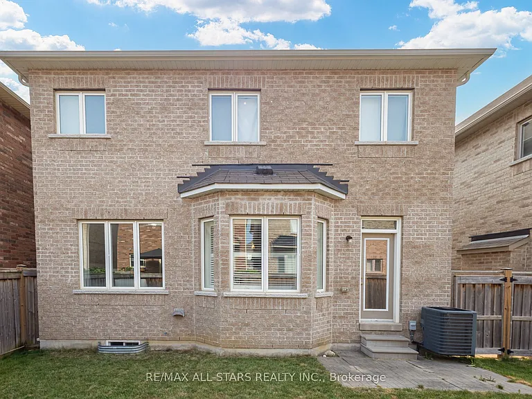 102 Creekland Ave — Photo 48