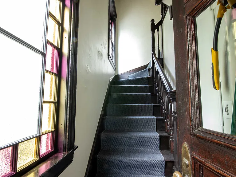 Calumet St — Photo 16