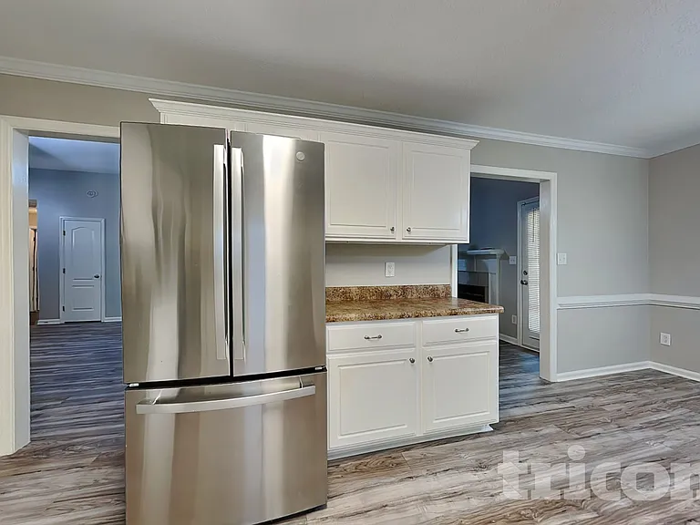 2124 Sylvan Lake Dr — Photo 4