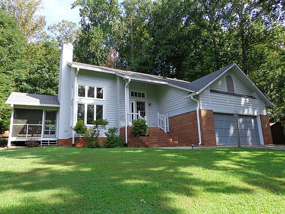 2nd image of 410 Lake Vista Dr