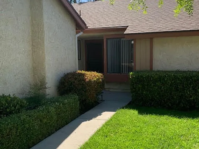 37128 Village 37 — Photo 2