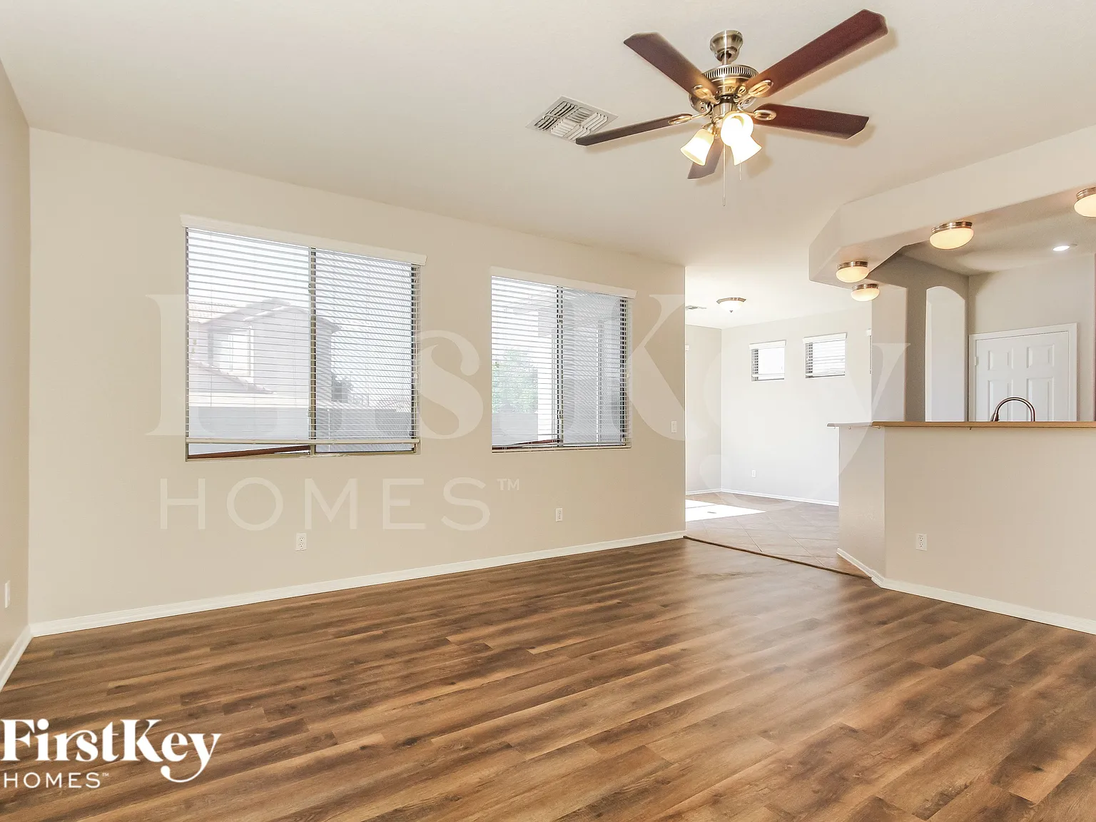 3 bed, 2.0 bath, 1804 sqft, $2,390 — Photo 3