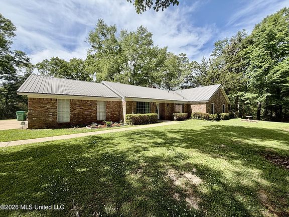 2nd image of 218 Gillespie Cir