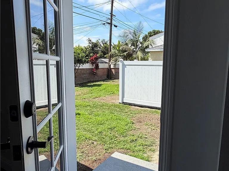 8602 Springer St — Photo 21