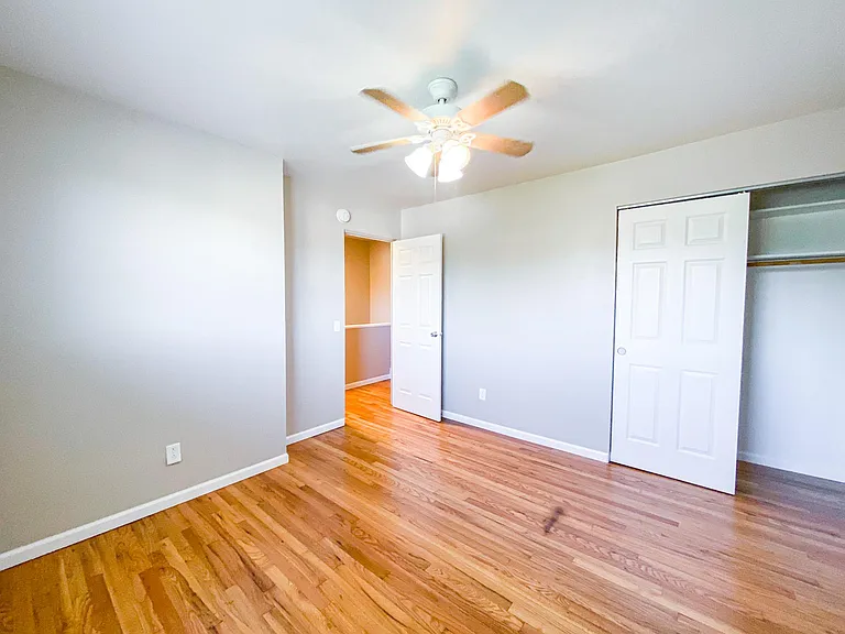 1108 Catalpa Cir — Photo 13