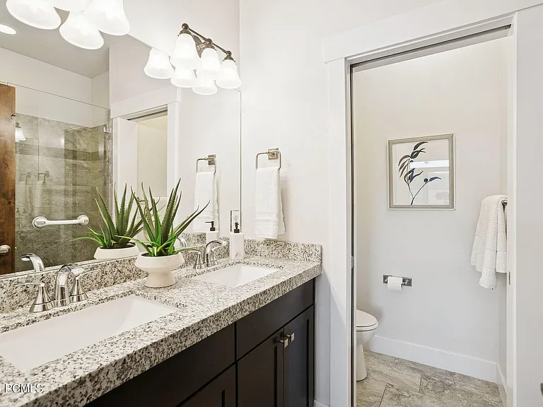 1339 Fiddich Glen Ln — Photo 32